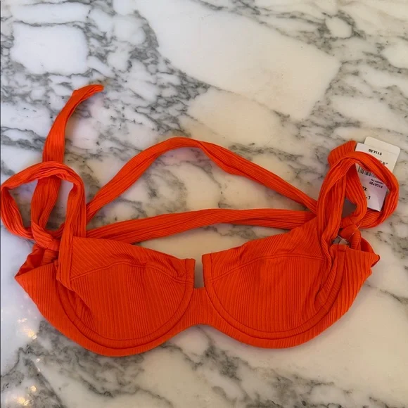 NWT L Space Camellia Orange Underwire Bikini Top Sz XS